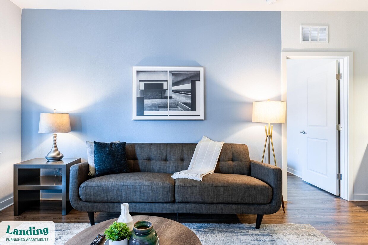 Foto principal - 1225 Utica Dr