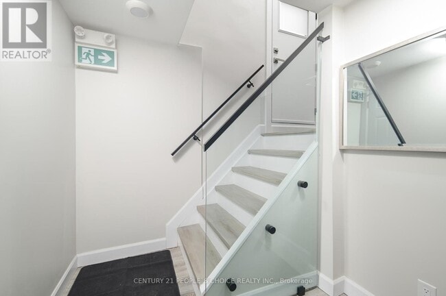 Building Photo - 37 Bentworth Ave