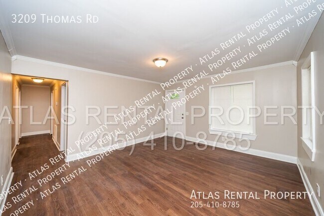 Foto del edificio - 3209 Thomas Rd