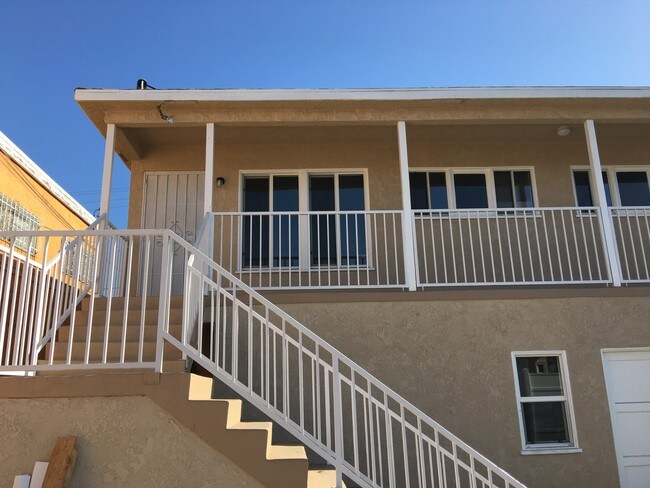 entrance to the apt. - 13336 S Avalon Blvd