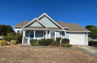 Building Photo - 701 Glenarthur Dr