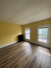 Building Photo - 255 W 5th St