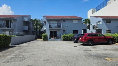 Building Photo - 1235 NW 6th St