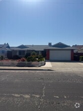 Building Photo - 1046 Arlington Rd