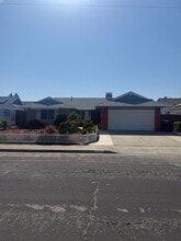 Building Photo - 1046 Arlington Rd