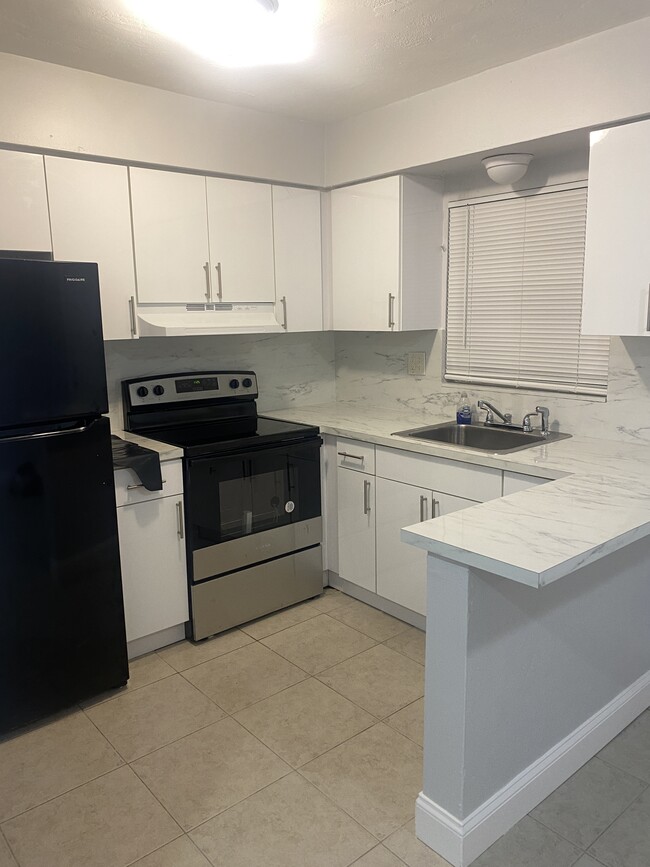 7631 Venetian St Unit C, Miramar, FL 33023 - Apartments at 7631 ...