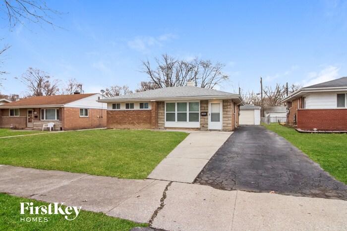 Primary Photo - 17941 Wildwood Ave