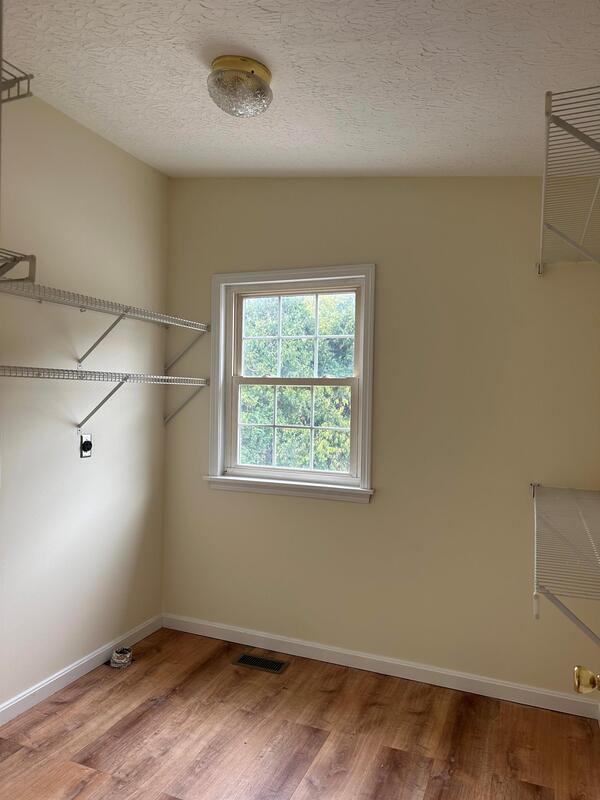 Building Photo - 112 Botley Ln