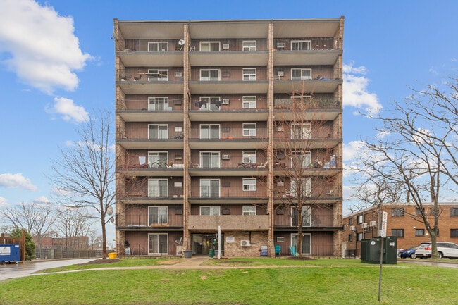 Photo du bâtiment - Sandilands Tower Apartments