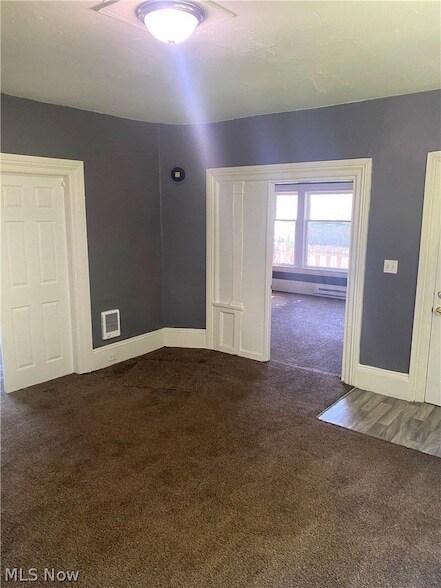 Building Photo - 3155 W 48th St