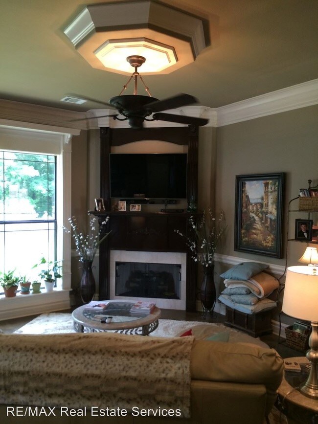 Building Photo - 4 br, 2 bath House - 9045 Mitcham