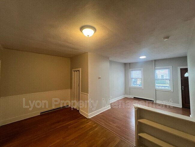 Building Photo - 65 Farnum Pike