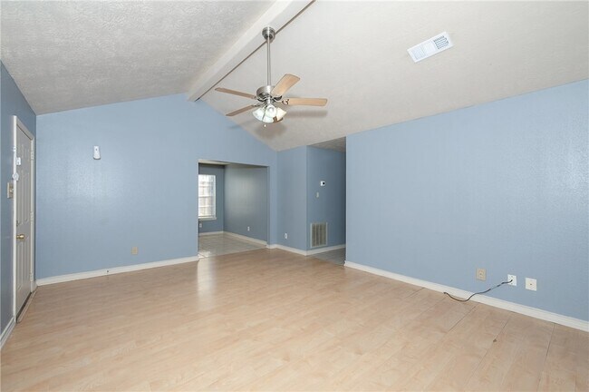 Foto del edificio - 1813 Sara Dr