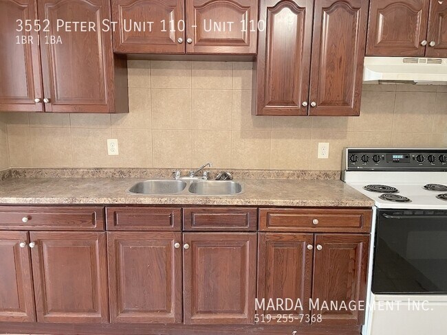 Building Photo - SPACIOUS 1 BED/1 BATH MAIN FLOOR UNIT! WEST WINDSOR INCLUSIVE!