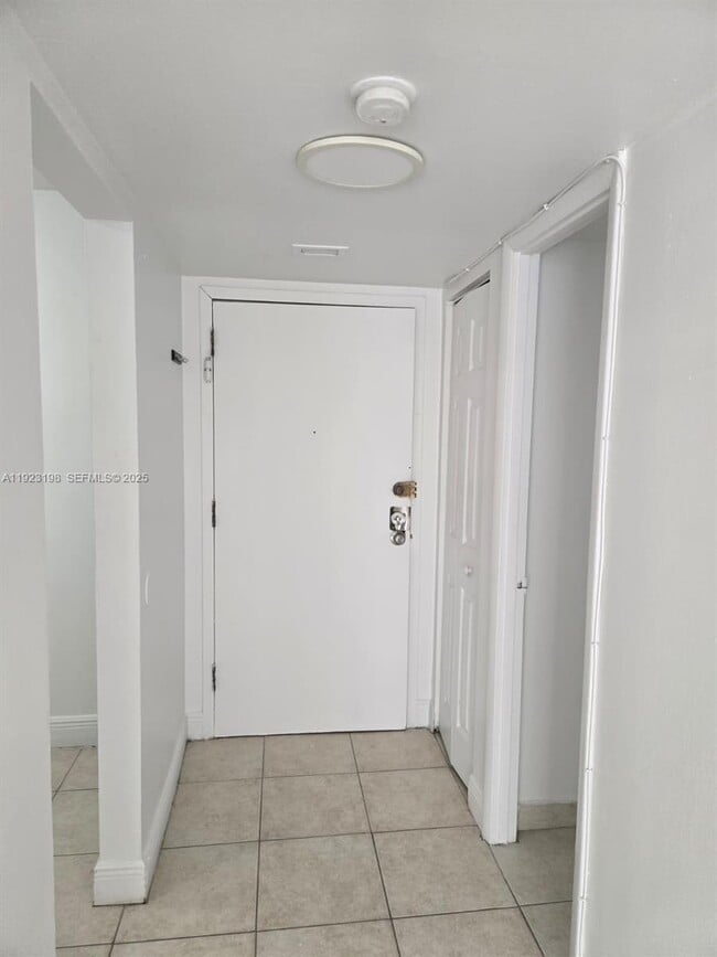 Building Photo - 488 NW 165th St