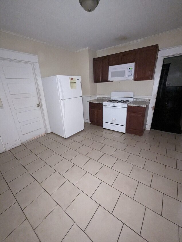 327 Bassett St Unit 1, New Haven, CT 06511 Apartments in New Haven