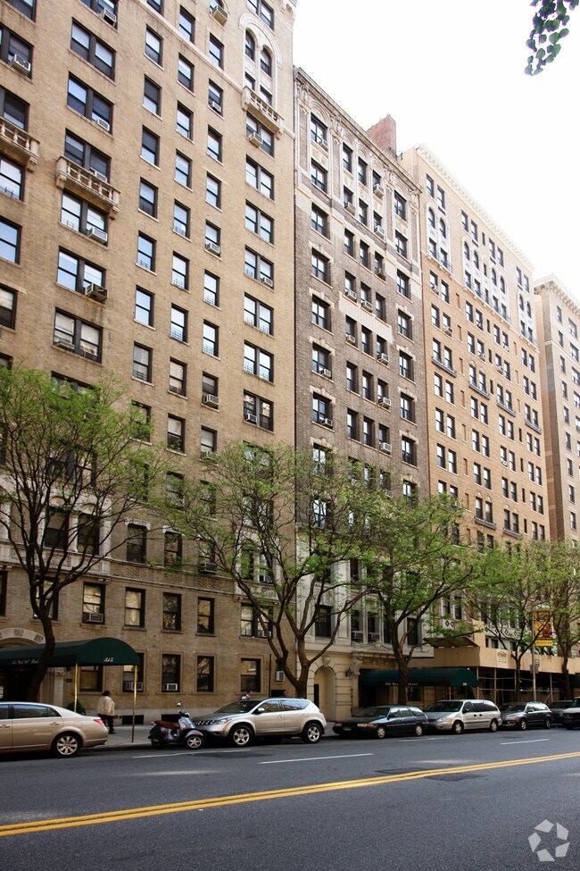 Building Photo - Wayne Apartments