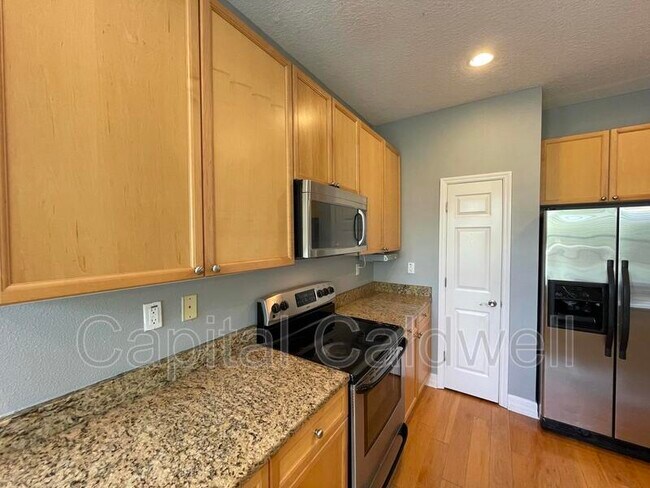 Foto del edificio - 4501 Bay Spring Ct