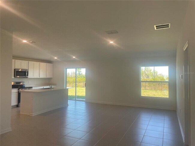 Foto del edificio - 3480 Chinotto Dr