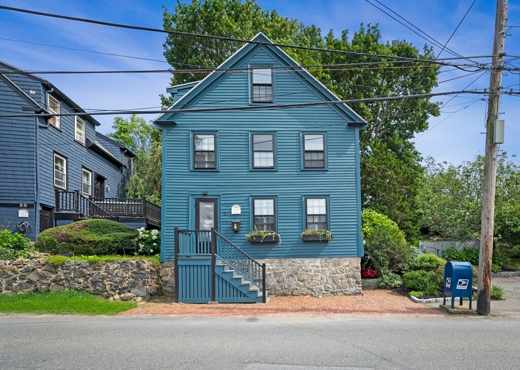 Primary Photo - 30 Elm St