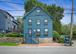 Building Photo - 30 Elm St