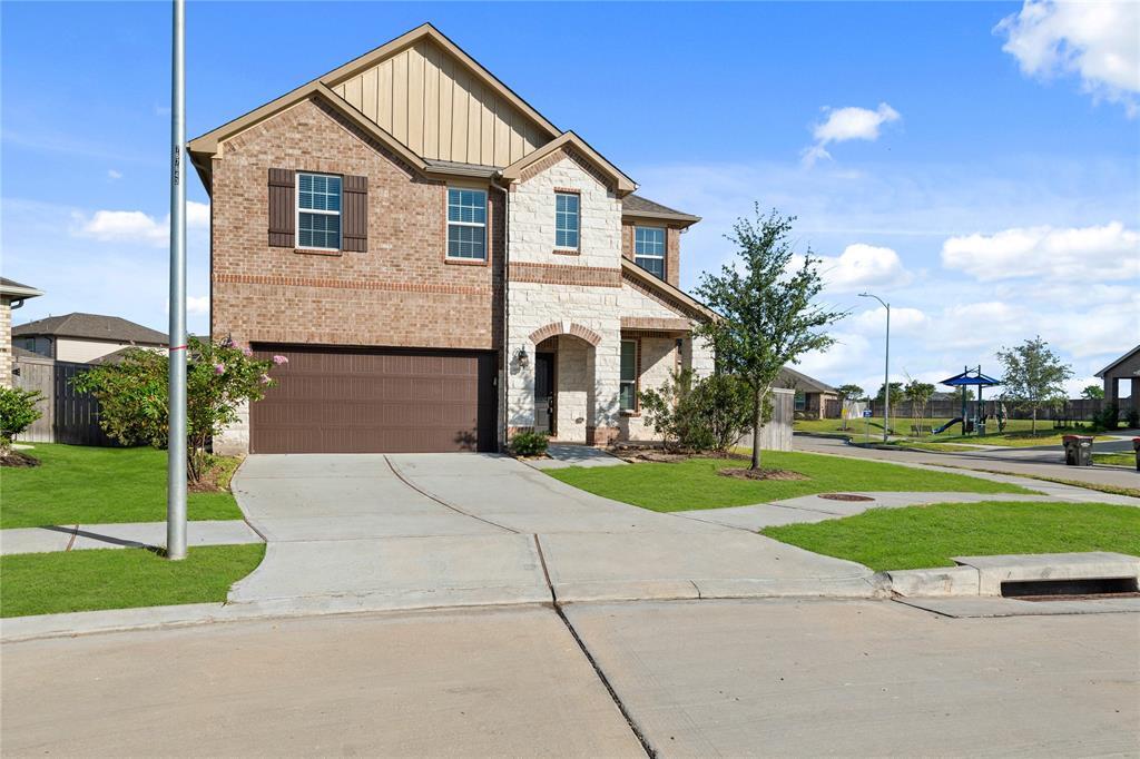 Primary Photo - 21602 Blue Sapphire Ct
