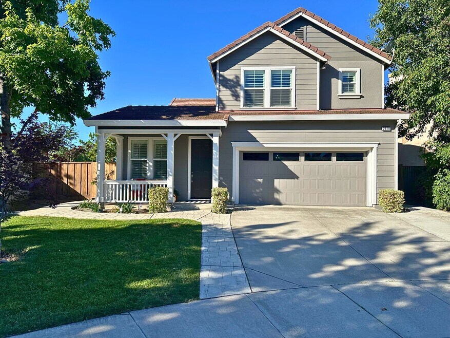 Stunning 4 Bedroom, 2.5 Bath Lawrence Ranch Home With Solar