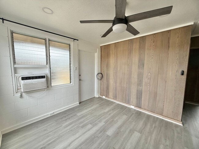 Building Photo - Partially Renovated 2 Bedroom / 1 Bathroom Cottage in Kahului!