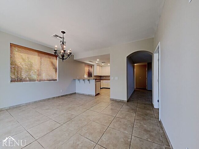 Foto del edificio - 32933 N Double Bar Rd