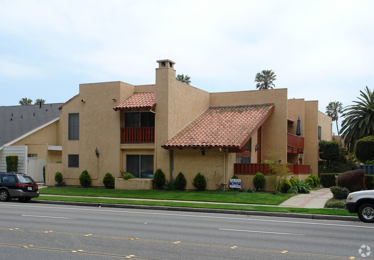 Foto del edificio - 2733-2739 Harbor Blvd