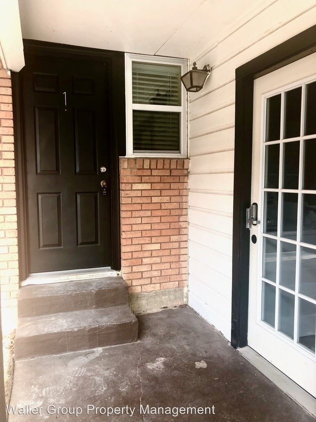 4602 Swiss Ave, Dallas, TX 75204 Condo for Rent in Dallas, TX