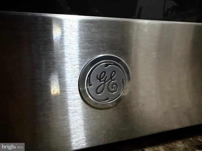 Building Photo - 24 Wilcox Ct