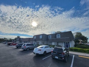 Building Photo - 200 Ave K SE