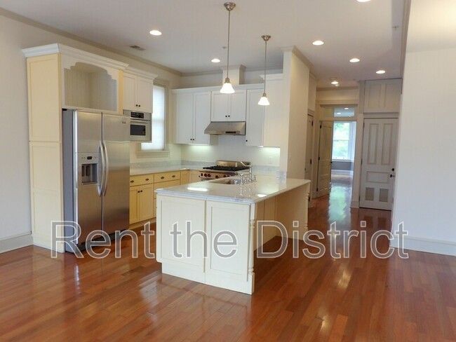 Foto del edificio - 1130 5th St NW