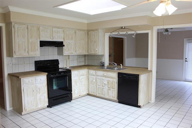 Building Photo - 2505 Peppertree Pl