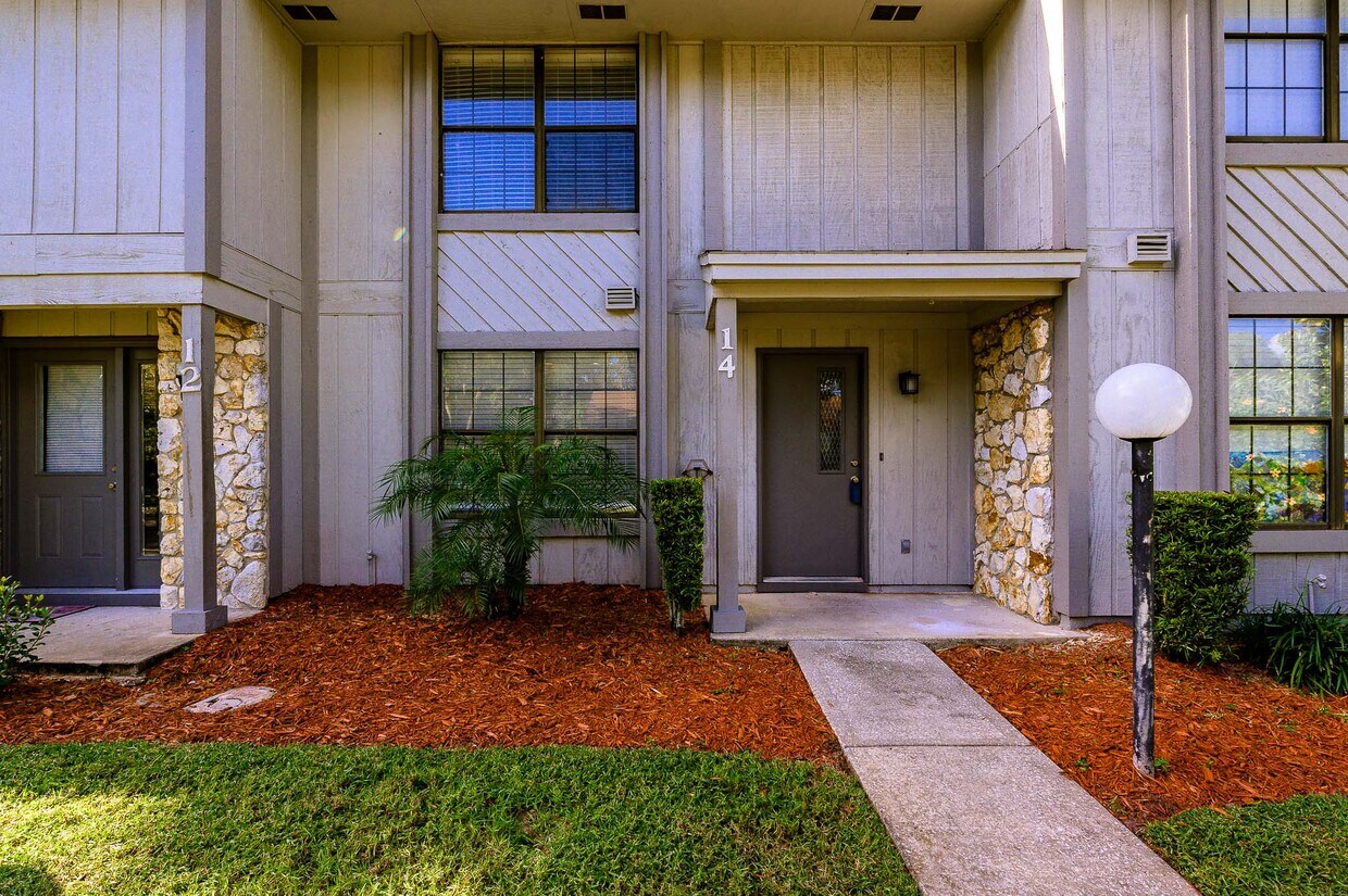 Photo - 14 Oakwood Park (Ormond Beach, FL)