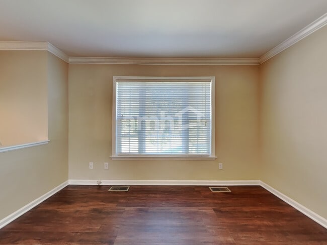 Building Photo - 3811 Hunt Chase Drive