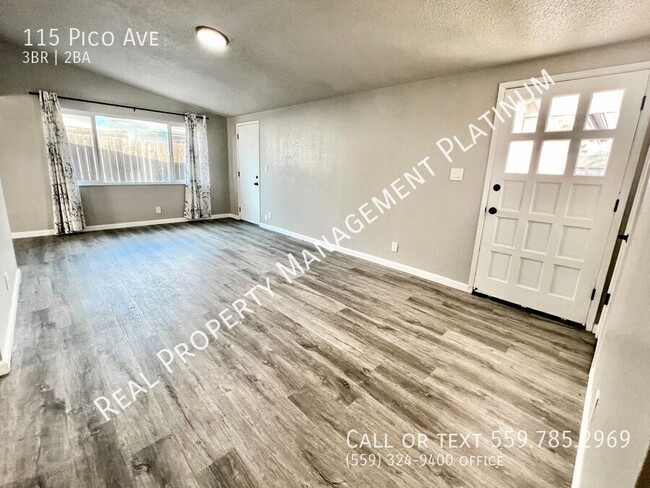 Foto del edificio - $2,250 Minnewawa & Gettysburg, 3 Bedroom 2...