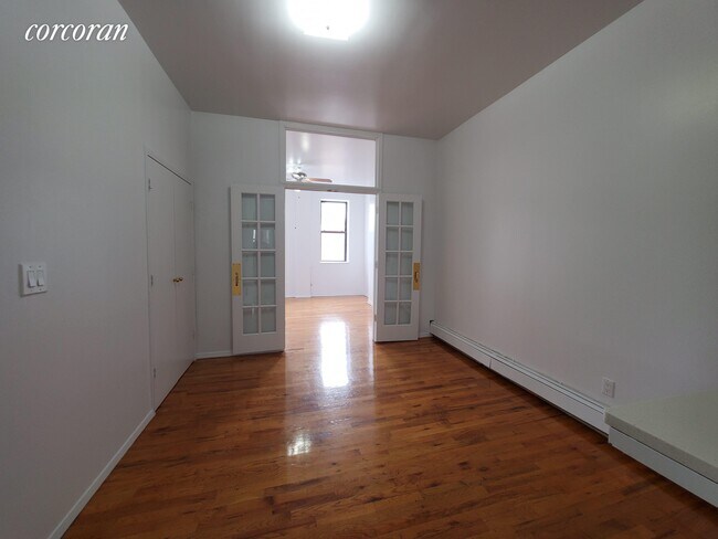 Foto del edificio - 221 Franklin St