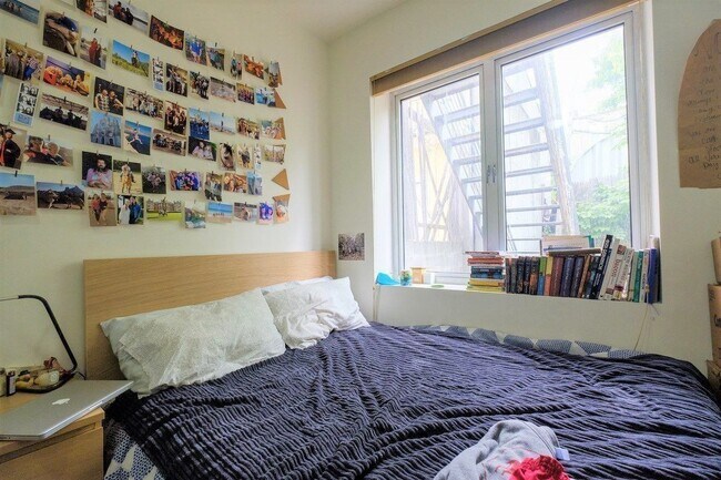 Foto del edificio - 1756 Dean St