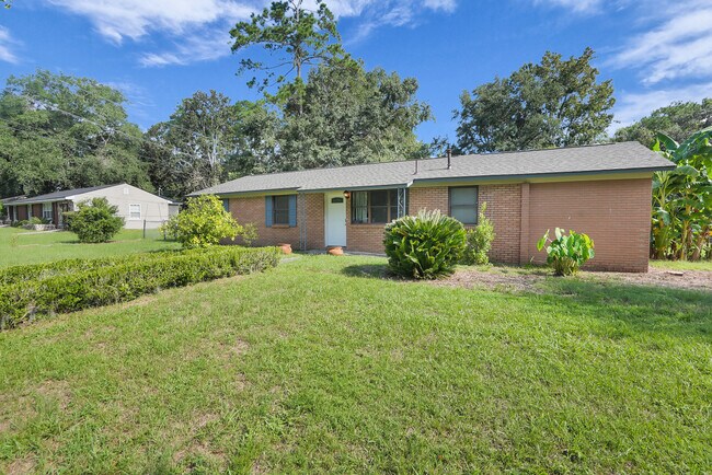 Foto del edificio - 2222 Bacon Park Dr