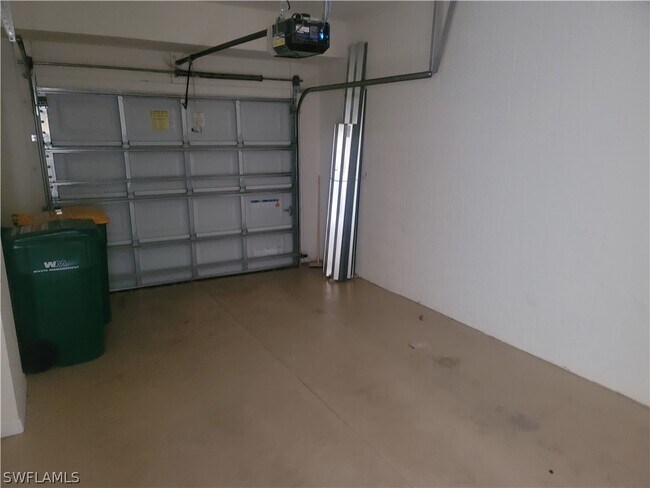 Foto del edificio - 2748 Blossom Wy