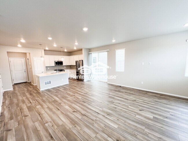 Building Photo - 8826 Yellowcress St