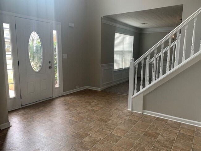 Building Photo - Beautiful 4BR / 2.5 Bath in Hampton!