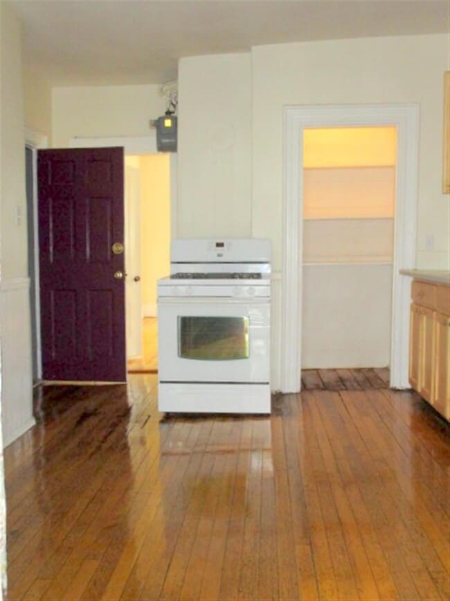 Building Photo - 57 Summer St