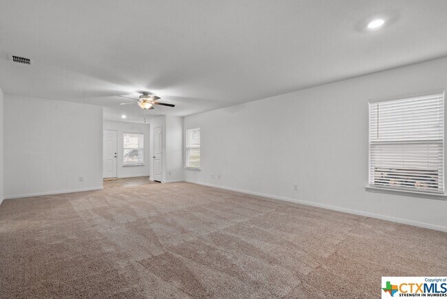 Building Photo - 752 Shoal Crk