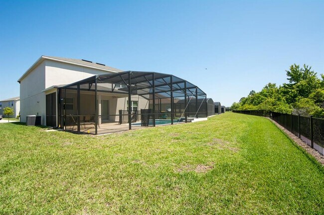 Foto del edificio - 4748 Blue Diamond St