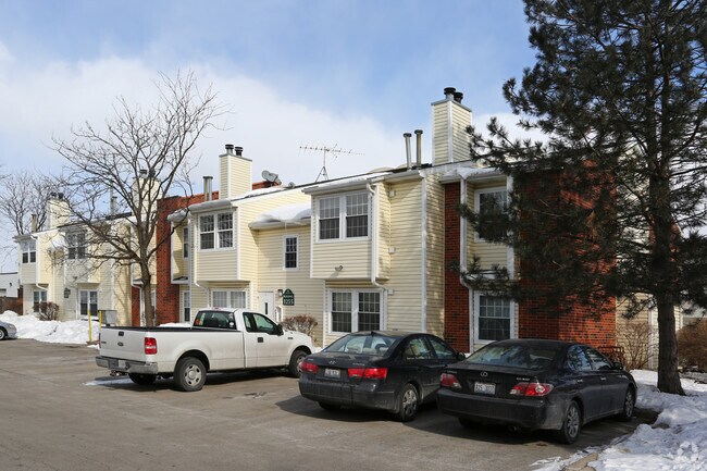 Building Photo - Wyndham Court