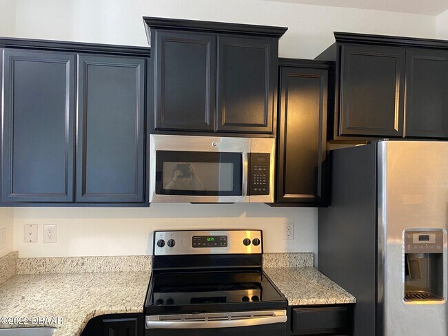 Building Photo - 111 Wentworth Grande Dr