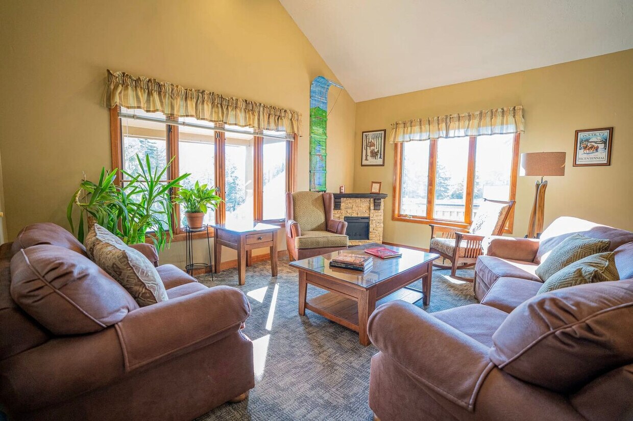 Foto principal - 136 Black Pine